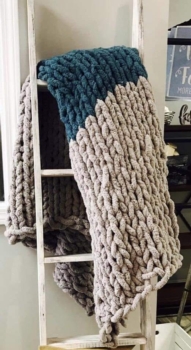 DIY Cozy Chunky Blanket