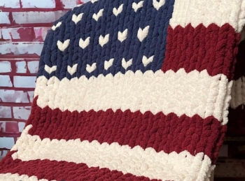 American Flag Chunky Knit BlanketPerfect for the Summer Holidays