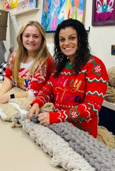 Holiday Cheer Chunky Knit Blanket Workshop